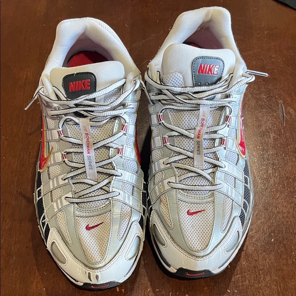 Nike White and Red Men's Sneakers